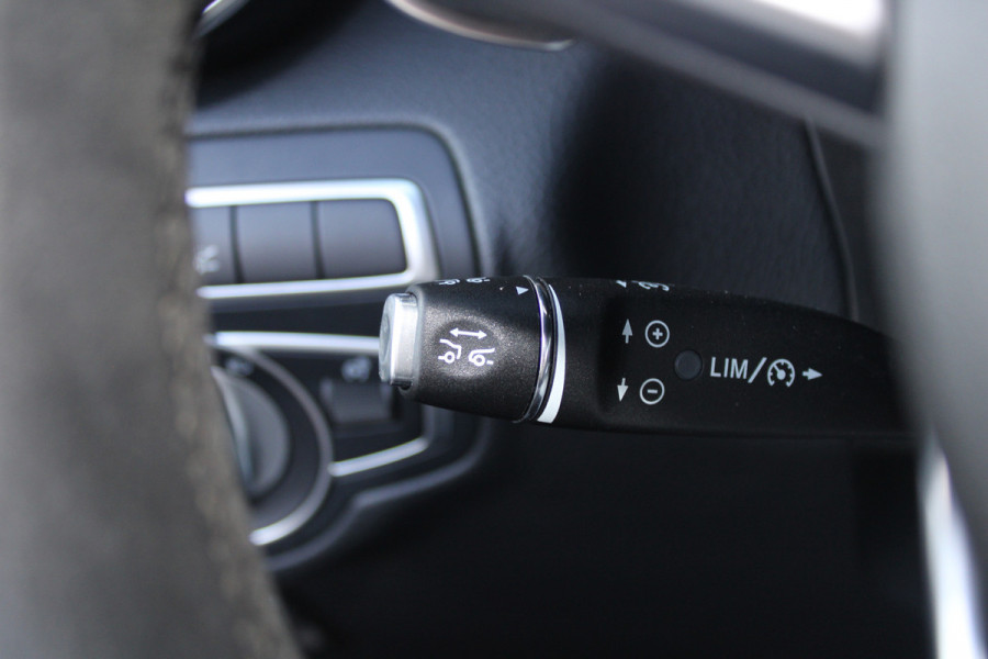 Mercedes-Benz GLC AMG 43 4-MATIC / Panorama / Luchtvering / Head up / Nightpakket / Vol Opties / NIEUWSTAAT