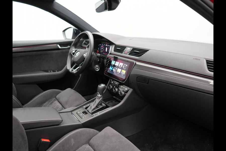 Škoda Superb Combi 1.4 TSI iV Sportline Business Plug In Hybrid 218pk Dealer O.H PHEV | Trekhaak Af Fabriek | Panodak | Adaptive Cruise | Canton Audio | Alcantara Sportstoelen Memory & Verwarmd | 360 | Apple Carplay | Blis | Stuur Verwarmd | Virtual | Navigatie | DAB |