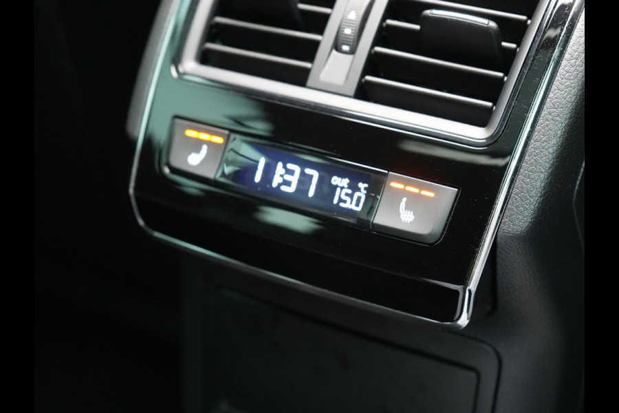Škoda Superb Combi 1.4 TSI iV Sportline Business Plug In Hybrid 218pk Dealer O.H PHEV | Trekhaak Af Fabriek | Panodak | Adaptive Cruise | Canton Audio | Alcantara Sportstoelen Memory & Verwarmd | 360 | Apple Carplay | Blis | Stuur Verwarmd | Virtual | Navigatie | DAB |