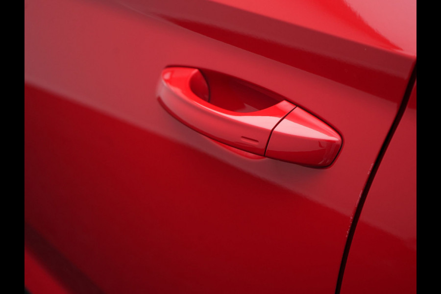 Škoda Superb Combi 1.4 TSI iV Sportline Business Plug In Hybrid 218pk Dealer O.H PHEV | Trekhaak Af Fabriek | Panodak | Adaptive Cruise | Canton Audio | Alcantara Sportstoelen Memory & Verwarmd | 360 | Apple Carplay | Blis | Stuur Verwarmd | Virtual | Navigatie | DAB |