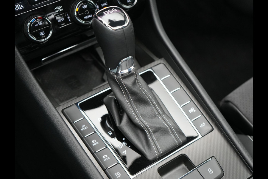 Škoda Superb Combi 1.4 TSI iV Sportline Business Plug In Hybrid 218pk Dealer O.H PHEV | Trekhaak Af Fabriek | Panodak | Adaptive Cruise | Canton Audio | Alcantara Sportstoelen Memory & Verwarmd | 360 | Apple Carplay | Blis | Stuur Verwarmd | Virtual | Navigatie | DAB |