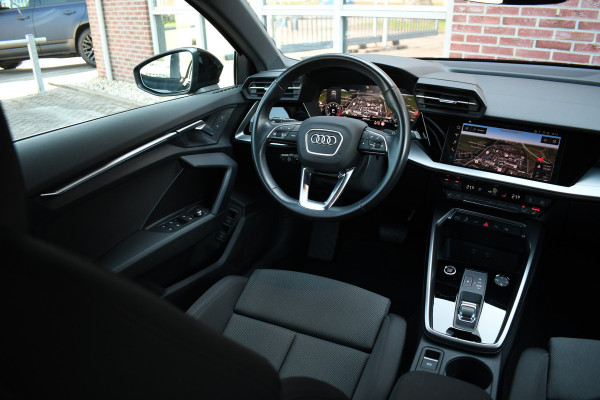 Audi A3 Sportback 40 TFSI e 204pk m-LED S-zetels ACC El-klep Keyless
