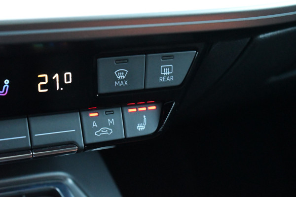 Audi A3 Sportback 40 TFSI e 204pk m-LED S-zetels ACC El-klep Keyless