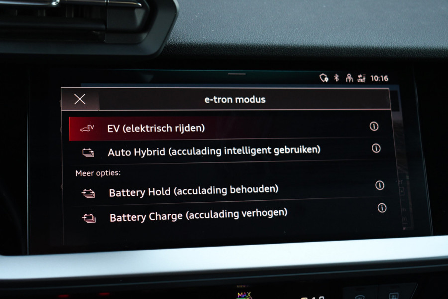 Audi A3 Sportback 40 TFSI e 204pk m-LED S-zetels ACC El-klep Keyless