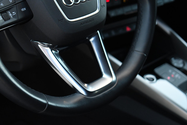 Audi A3 Sportback 40 TFSI e 204pk m-LED S-zetels ACC El-klep Keyless