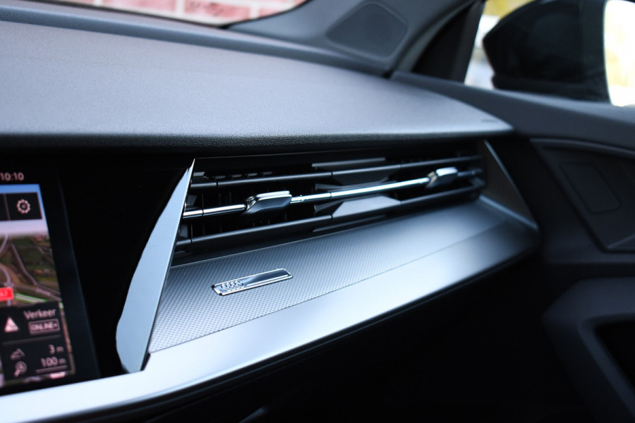 Audi A3 Sportback 40 TFSI e 204pk m-LED S-zetels ACC El-klep Keyless