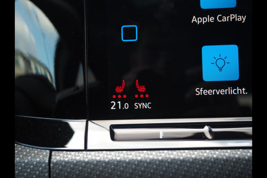 Volkswagen Golf 2.0 TSI R-line / 190pk! / Pano / IQ / Black style / H&K / Keyless / 5jr garantie / Stoel+Stuurverwarming / DAB+