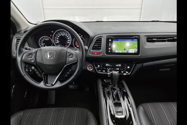 Honda HR-V 1.5 i-VTEC Executive(Zeer Goed OndeRH, Panorama, Trekhaak, Camera, Parkeersensoren V+A, Climate Con, Etc)
