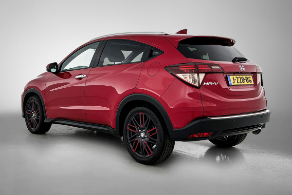 Honda HR-V 1.5 i-VTEC Executive(Zeer Goed OndeRH, Panorama, Trekhaak, Camera, Parkeersensoren V+A, Climate Con, Etc)