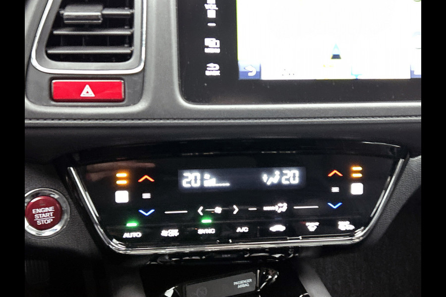 Honda HR-V 1.5 i-VTEC Executive(Zeer Goed OndeRH, Panorama, Trekhaak, Camera, Parkeersensoren V+A, Climate Con, Etc)