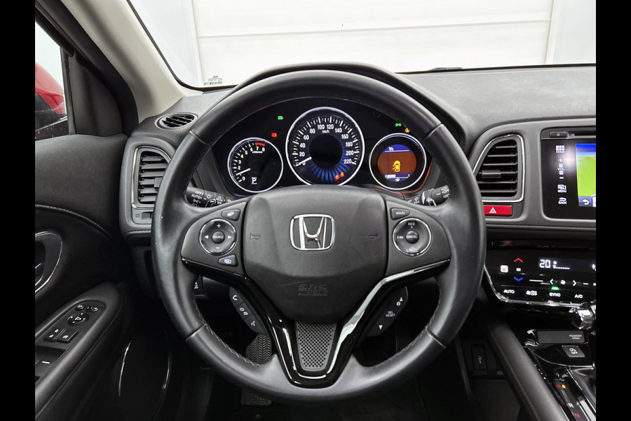 Honda HR-V 1.5 i-VTEC Executive(Zeer Goed OndeRH, Panorama, Trekhaak, Camera, Parkeersensoren V+A, Climate Con, Etc)