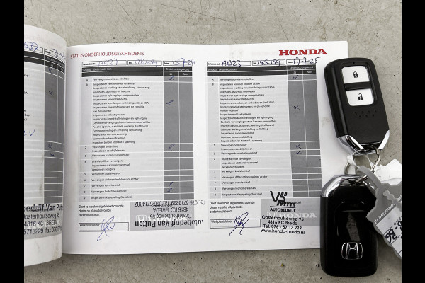 Honda HR-V 1.5 i-VTEC Executive(Zeer Goed OndeRH, Panorama, Trekhaak, Camera, Parkeersensoren V+A, Climate Con, Etc)