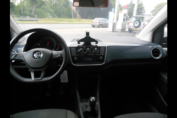 Volkswagen up! 1.0 BMT move up! Staat in De Krim