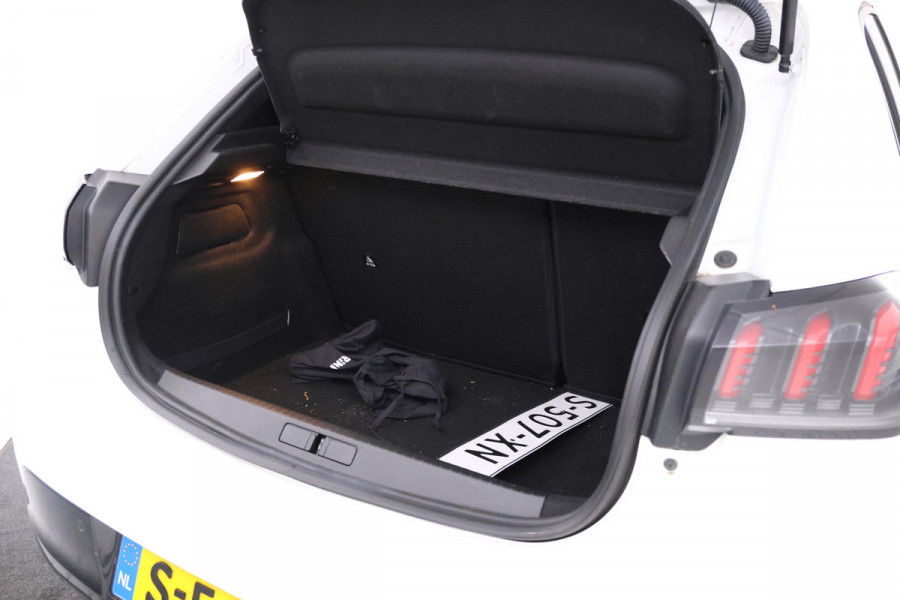 Peugeot 208 1.2 PureTech Allure Pack Automaat, apple carplay, climate Peugeot 208 1.2 PureTech Allure Pack Automaat, apple carplay, climate