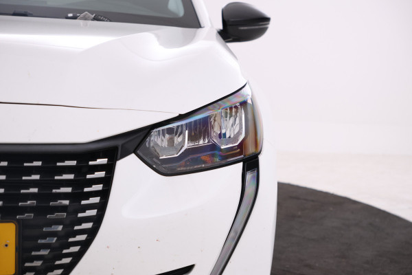 Peugeot 208 1.2 PureTech Allure Pack Automaat, apple carplay, climate Peugeot 208 1.2 PureTech Allure Pack Automaat, apple carplay, climate