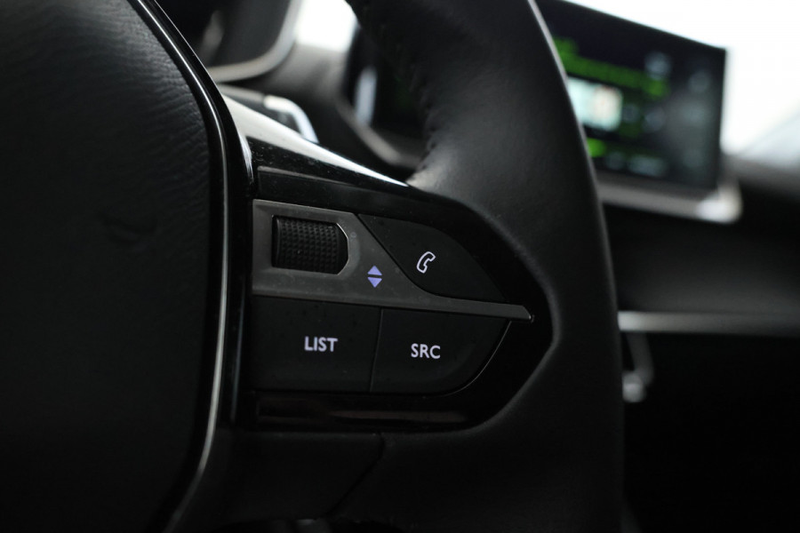 Peugeot 208 1.2 PureTech Allure Pack Automaat, apple carplay, climate Peugeot 208 1.2 PureTech Allure Pack Automaat, apple carplay, climate