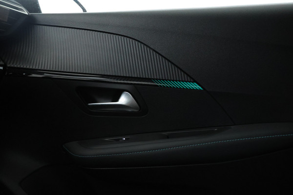 Peugeot 208 1.2 PureTech Allure Pack Automaat, apple carplay, climate Peugeot 208 1.2 PureTech Allure Pack Automaat, apple carplay, climate