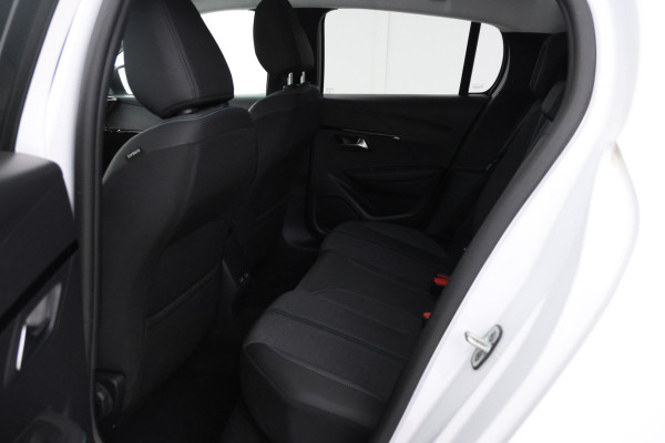 Peugeot 208 1.2 PureTech Allure Pack Automaat, apple carplay, climate Peugeot 208 1.2 PureTech Allure Pack Automaat, apple carplay, climate