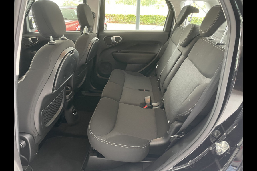 Fiat FIAT 500L L1AE Cruise control - Airco - Navigatie - Trekhaak - Parkeersensoren voor en achter - Stoelverwarming - Bluetooth - Mistlampen voor - Multifunctioneel stuurwiel - Licht metalen 17 inch - U-connect