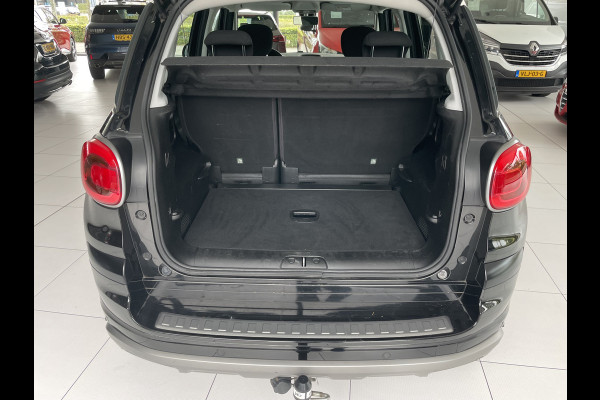 Fiat FIAT 500L L1AE Cruise control - Airco - Navigatie - Trekhaak - Parkeersensoren voor en achter - Stoelverwarming - Bluetooth - Mistlampen voor - Multifunctioneel stuurwiel - Licht metalen 17 inch - U-connect