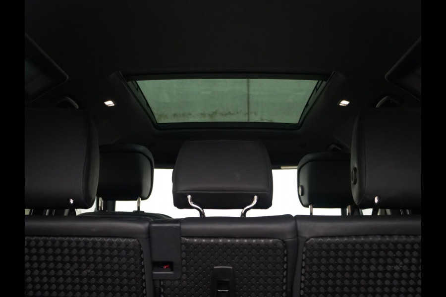 Land Rover Defender 110 3.0 P400 110 X-Dynamic HSE | panorama | meridian | trekhaak | Uniek mooi..