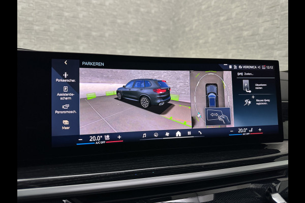 BMW X5 50e *7x Op Voorraad* M-Sport Pro | 360 Camera | Sky-Lounge Pano | ACC | Comfortstoelen | Indiv. Leder | Massage | Stoelventilati 4-Zone Clima | Trekhaak | 22'' | Head-Up | Keyless-Entry | Harman-Kardon | Stoelverwarming V+A | M-Gordels | Glaspook | Stuurverwarming | Iconic-Glow | Luchtvering | Zonwering | Carplay | Beker Clima |