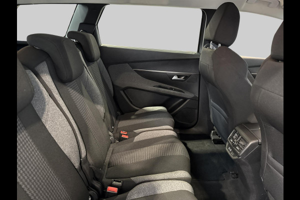 Peugeot 5008 1.2 PureTech Active Pack Business 7-ZITTER Peugeot 5008 1.2 PureTech Active Pack Business 7-ZITTER