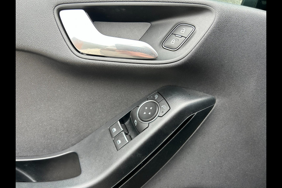 Ford Fiesta 1.0 EcoBoost Titanium | AUTOMAAT | CARPLAY | BLUETOOTH | 17 INCH LM | CC | PDC | APK T/M 4-10-2026 | COMPL ONDERHOUDEN
