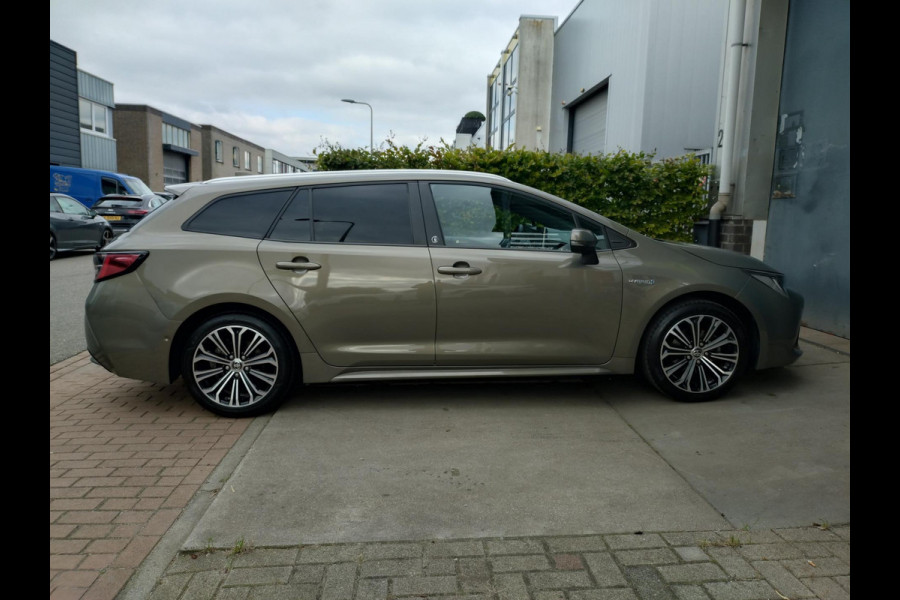 Toyota Corolla Touring Sports 1.8 Hybrid Dynamic dealer onderhouden
