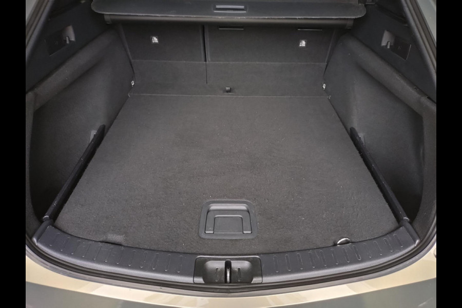 Toyota Corolla Touring Sports 1.8 Hybrid Dynamic dealer onderhouden