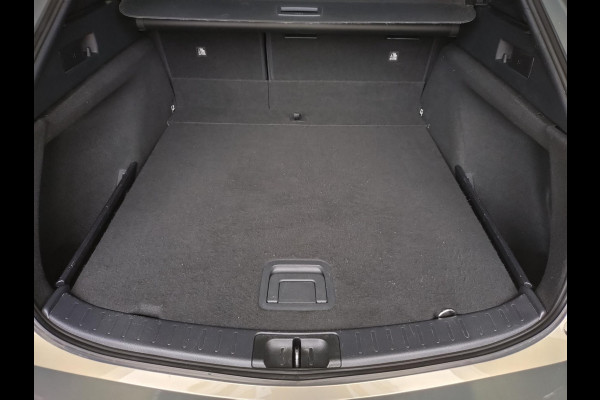 Toyota Corolla Touring Sports 1.8 Hybrid Dynamic dealer onderhouden