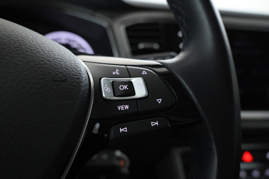 Volkswagen T-Roc 1.6 TDI Style Elektrische achterklep, apple carplay, climate,