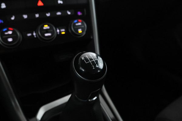 Volkswagen T-Roc 1.6 TDI Style Elektrische achterklep, apple carplay, climate,