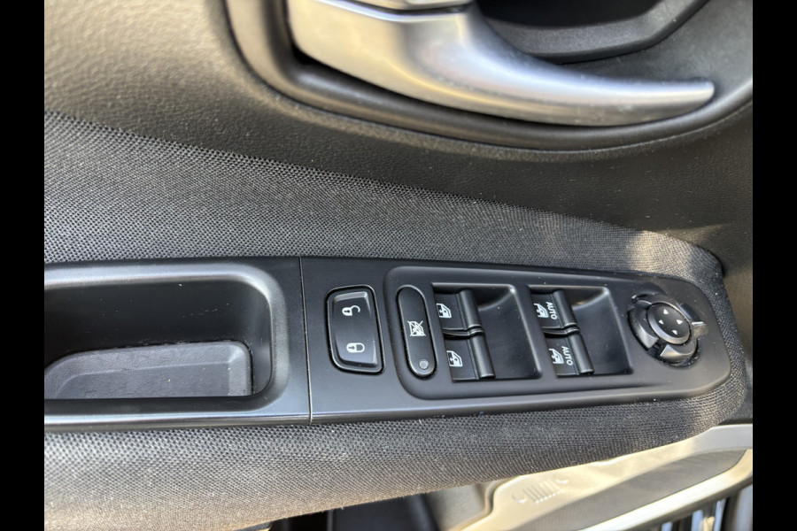 Jeep Renegade 1.4 MultiAir Limited Automaat | 17 " velgen