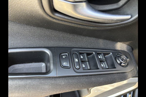 Jeep Renegade 1.4 MultiAir Limited Automaat | 17 " velgen