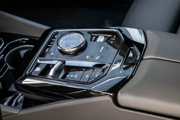 BMW 5 Serie Touring 530e xDrive M-SPORT ** LED, NAVI+, LEDER, 19-inch LMV, ALARM, M-ONDERSTEL ** 1e EIG - UNFALLFREI ** ** INFORMEER OOK NAAR ONZE AANTREKKELIJKE FINANCIAL-LEASE TARIEVEN **