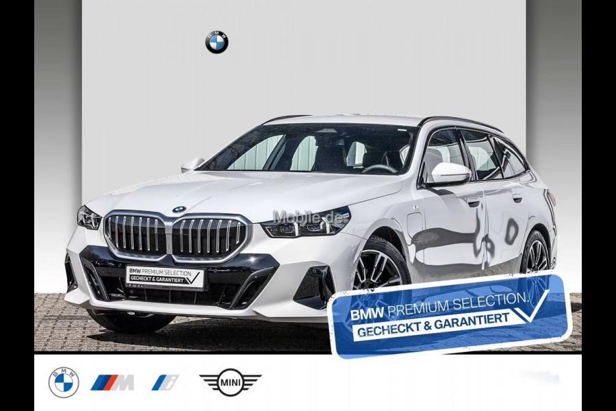 BMW 5 Serie Touring 530e xDrive M-SPORT ** LED, NAVI+, LEDER, 19-inch LMV, ALARM, M-ONDERSTEL ** 1e EIG - UNFALLFREI ** ** INFORMEER OOK NAAR ONZE AANTREKKELIJKE FINANCIAL-LEASE TARIEVEN **