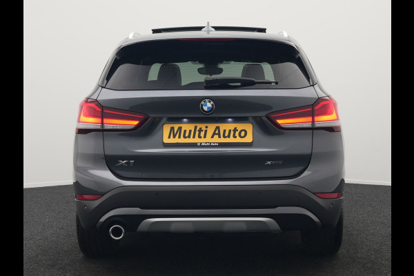 BMW X1 xDrive25e xLine Plug In Hybrid 222pk Dealer O.H PHEV | Panodak | Sfeerverlichting | Lederen Sportstoelen Verwarmd | Cruise Control | Camera | Navigatie | LED | DAB |