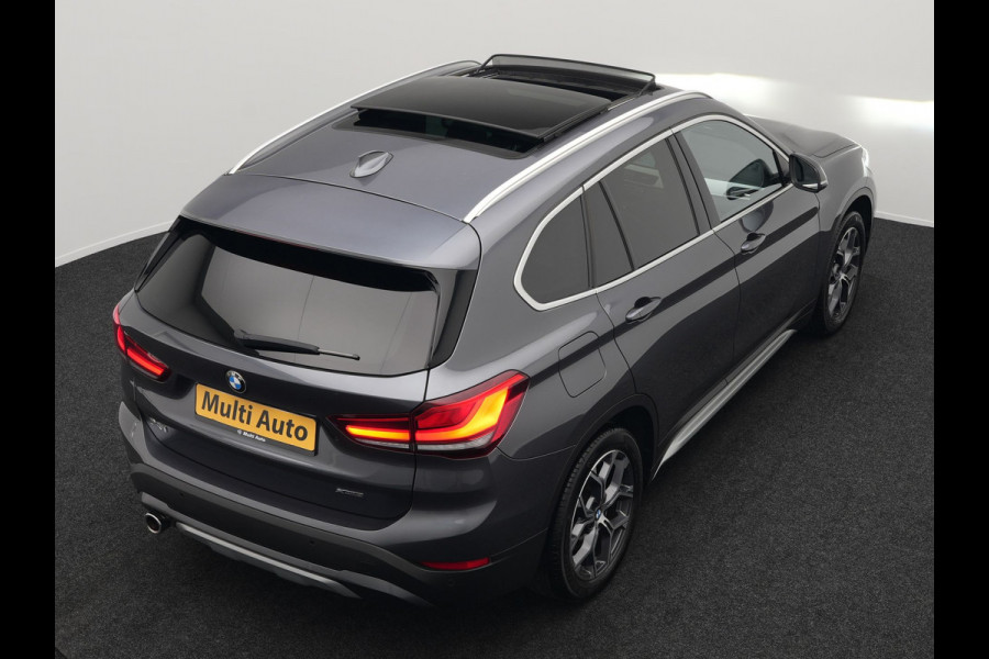 BMW X1 xDrive25e xLine Plug In Hybrid 222pk Dealer O.H PHEV | Panodak | Sfeerverlichting | Lederen Sportstoelen Verwarmd | Cruise Control | Camera | Navigatie | LED | DAB |