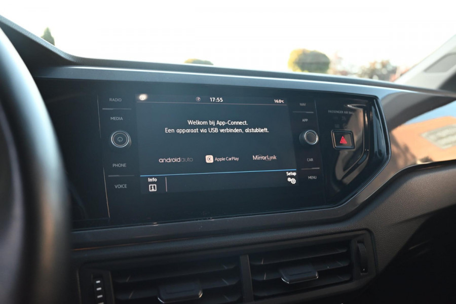 Volkswagen Polo 1.0 TSI Highline 95 PK Adaptive Afn. Trekhaak App-Connect Clima 16''