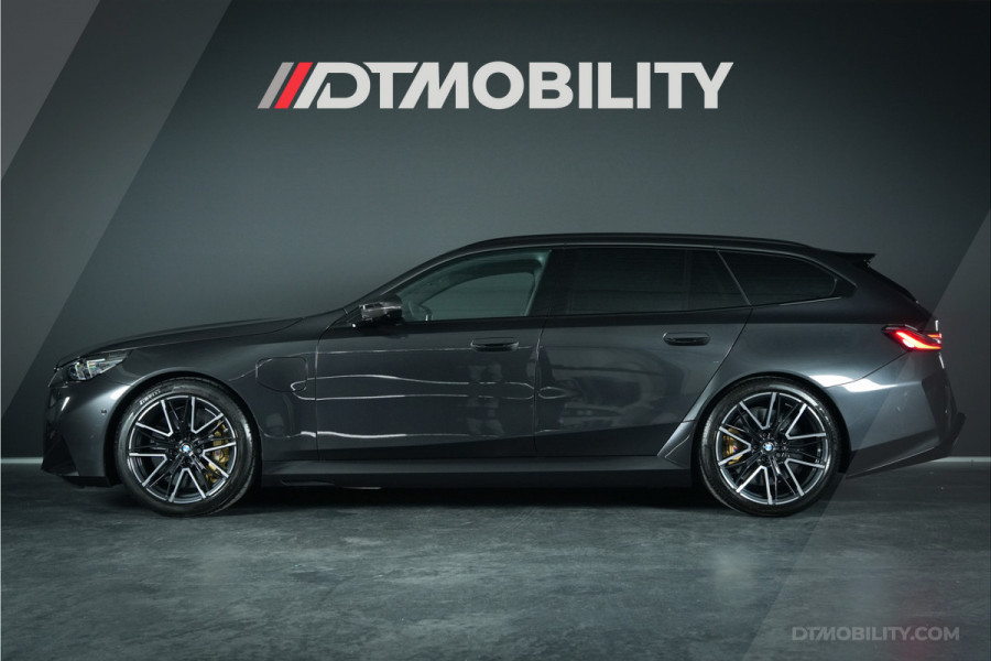 BMW 5 Serie Touring M5 | Drivers Package | Keramisch | Origineel Nederlands | 1e eigenaar | Carbon