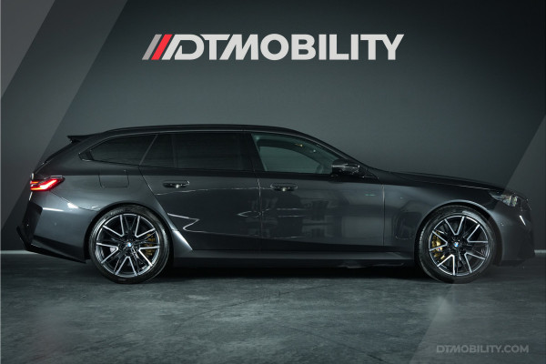 BMW 5 Serie Touring M5 | Drivers Package | Keramisch | Origineel Nederlands | 1e eigenaar | Carbon