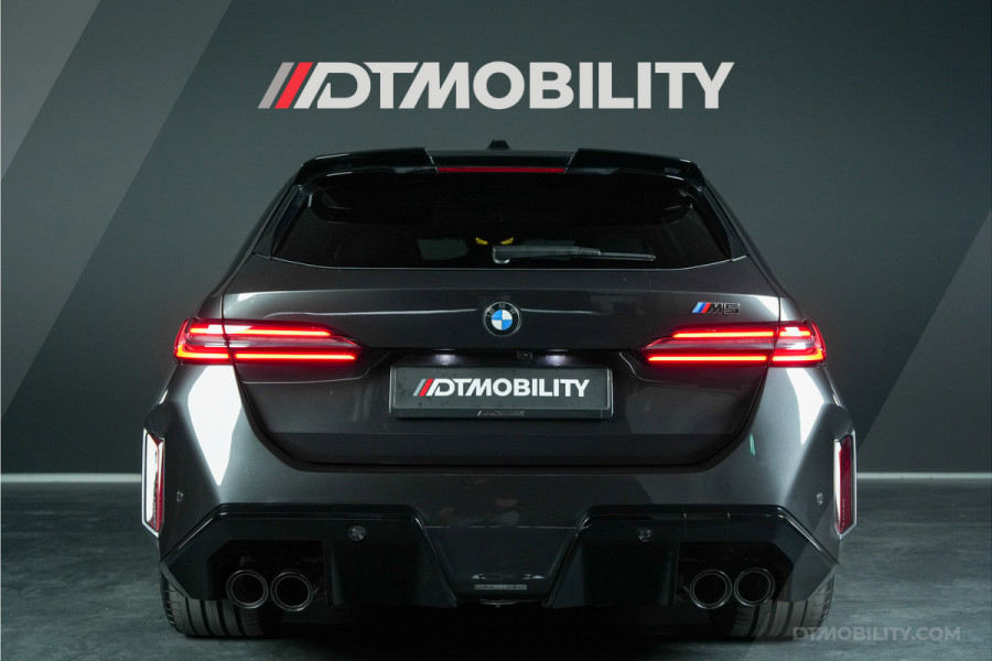 BMW 5 Serie Touring M5 | Drivers Package | Keramisch | Origineel Nederlands | 1e eigenaar | Carbon