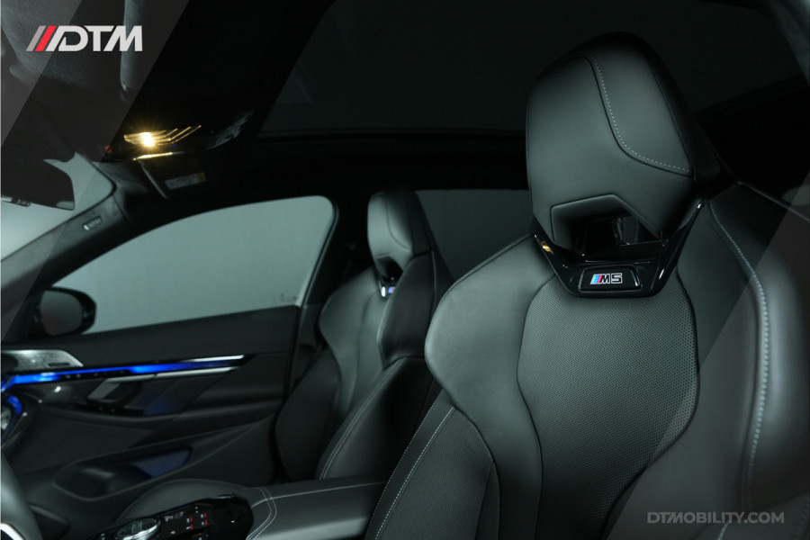 BMW 5 Serie Touring M5 | Drivers Package | Keramisch | Origineel Nederlands | 1e eigenaar | Carbon