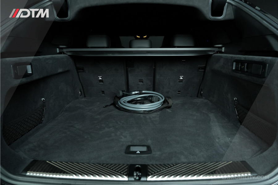 BMW 5 Serie Touring M5 | Drivers Package | Keramisch | Origineel Nederlands | 1e eigenaar | Carbon