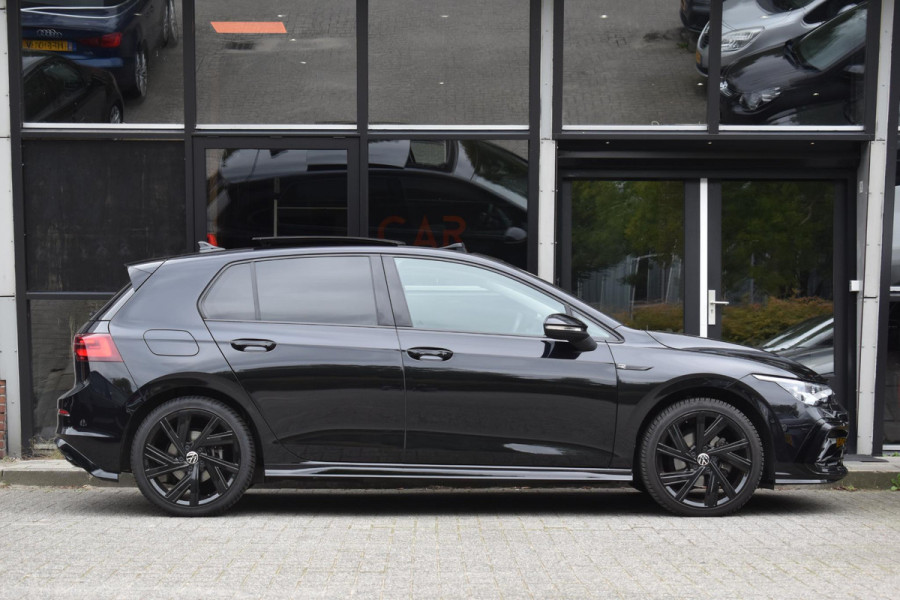 Volkswagen Golf 1.5 eTSI R-Line Business+ Pano Lane ACC Stuurvw Sfeer