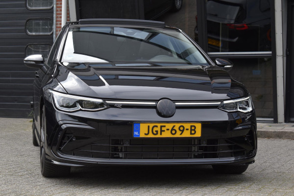 Volkswagen Golf 1.5 eTSI R-Line Business+ Pano Lane ACC Stuurvw Sfeer