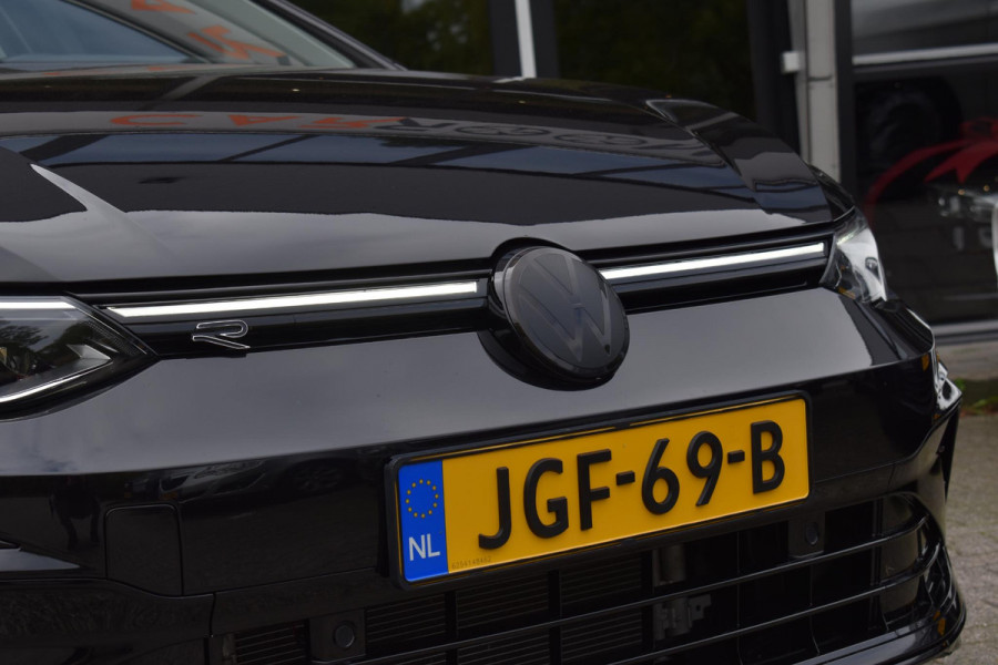 Volkswagen Golf 1.5 eTSI R-Line Business+ Pano Lane ACC Stuurvw Sfeer