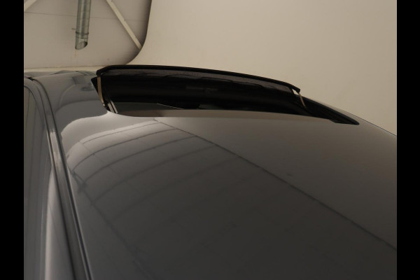 Volvo V60 1.5 T3 Polar+ Dynamic | Schuifdak | Trekhaak | Leder | Stoelverwarming | Xenon | Camera | Navigatie | Climate control
