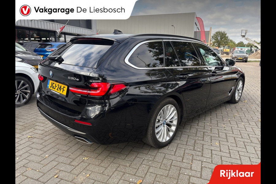 BMW 5 Serie Touring 530e xDrive High Executive/leer/pano/navi/trekhaak/apple carplay